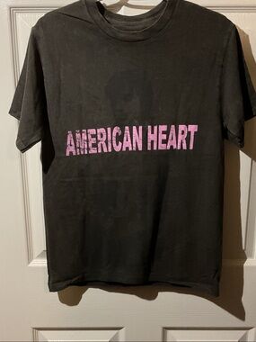 Benson Boone American Heart Short Sleeve Tour Tee with Backhit